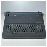 OLIVETTI PRAXIS 20 TYPEWRITER | Electric typewriter.