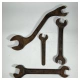 (4pc) Very Large Wrenches | Three double-ended, one with angled arm. - l. 25 in (largest)