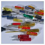 LARGE LOT SCREWDRIVERS & PUNCHES | Large mixed lot of over 20 flathead, Phillips head, and star-bit 