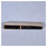 PARKER 18K GOLD PEN | Parker 18K gold fountain pen Dimensions: l. 5.25 in