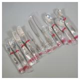 (252pc) REED & BARTON STERLING FLATWARE SERVICE | Sterling silver flatware service for 18 in the "Vi