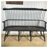 BLACK PAINTED COMB BACK WINDSOR BACK BENCH | Windsor style bench with curved spindle back. - h. 43.5