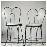 (2pc) Pair Antique Ice Cream Parlor Chairs | Pair of antique wire metal ice cream parlor chairs pain