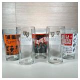(5pc) BEATLES & GUINNESS PINT GLASSES | Including: pair of Guinness pint glasses, and 3 Beatles pint