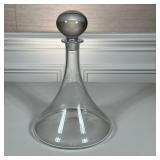 GLASS DECANTER | h. 11 in.