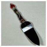 CAKE SERVER | l. 10.5 in.