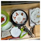 (20pc) VARIOUS KITCHEN ITEMS | All in kitchen drawer