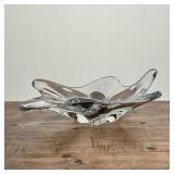 BACCARAT COUPE VIDA POCHE CRYSTAL BOWL | Baccarat shallow small glass bowl with marking on bottom. -