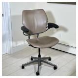 FREEDOM BY HUMANSCALE OFFICE CHAIR | Brown leather rolling office chair from Freedom series by HUMAN