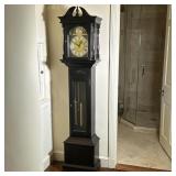 Grandmother Clock in Dark Finish | Vintage Colonial style grandmother clock in a dark finish with ro