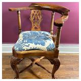 Corner Chair with Upholstered Seat - Blue & White | Vintage (late 20th c.) Chippendale style/George 