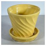 Roseville Pottery | Yellow small planter with attached saucer. Marked on bottom. - h. 5 x dia. 5.75 