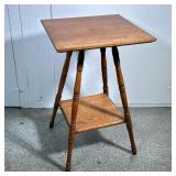 Vintage Two-Tiered Table | Two-tiered square oak wood parlor/side/end table. Four turned splay wood 