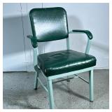 INVINCIBLE METAL & LEATHER ARMCHAIR | Green leather upholstered armchair with aluminum frame by Invi
