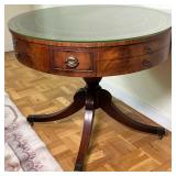 Georgian Style Mahogany Drum Table | Vintage (mid 20th c.) Georgian style mahogany drum table, with 