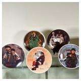 (5pc) Norman Rockwell Plates (American, 1894 -1978) - "The Music Maker" & Others | Collection of han
