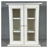 GLASS DOOR MEDICINE CABINET | Carved wood medicine cabinet with 2 doors and 3 split-width shelves - 