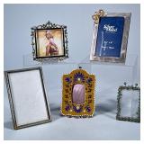 MIXED RECTANGULAR PICTURE FRAMES | Mixed lot of rectangular picture frames including brass flower-fo