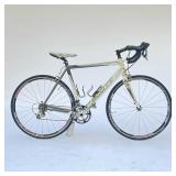 SCOTT MENS ROAD BIKE SIZE 56 | With Shimano 105 group.
