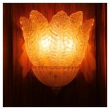 (2pc) PAIR BAROVIER LEAF FORM MURANO GLASS WALL SCONCES | Classical Venetian wall sconces in champag