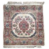 COLORFUL ORIENTAL FLORAL RUG MEDALLION DESIGN | Oriental rug with central medallion design. Floral a