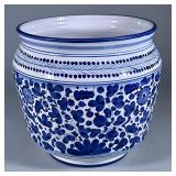 HAND PAINTED CERAMIC PLANTER/CACHEPOT | Blue and white ceramic planter, hand painted and signed. - h
