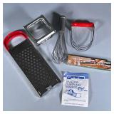 (4pc) Vintage Baking/Cooking Tools | Including an Androck pastry blender/cutter, Vitantonio dumpling