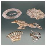 (5pc) STERLING SILVER PINS | Mostly sterling silver pins including an Art Deco horse pin, marked 