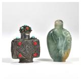 (2pc) CORAL MOUNTED SILVER & JADE SNUFF BOXES | Carved jade snuff box with bone carved spoon (h 2.5 
