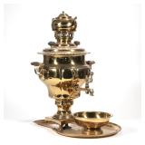 ANTIQUE BRASS SAMOVAR | Wooden handles and fitted undertray - h. 20.5 x w. 12 x d. 17.5 in