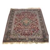 PERSIAN CENTRAL MEDALLION RUG | Traditional Persian rug having central medallion and floral pattern 