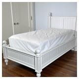 Pottery Barn Bed - Twin-Sized - 2/2 | Pottery Barn (San Francisco, California) twin -sized "Catalina