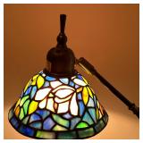 Tiffany Style Floor Lamp | Tiffany-style floor lamp, featuring a stained glass lamp shade with a flo