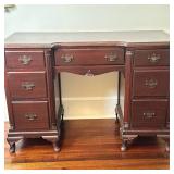 Georgian Style Writing Desk/Vanity | Antique (1940s) Georgian style mahogany knee hole writing desk 