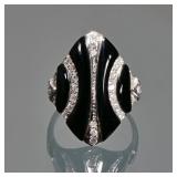 ART DECO DIAMOND & ONYX 14K WHITE GOLD RING | 14k white gold ring inlaid with black onyx and set wit