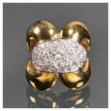PEARL & DIAMOND 18K GOLD RING | Cocktail ring designed as a large mabe pearl in a bold yellow gold s
