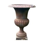 LARGE ANTIQUE CAST IRON PLANTER URN | Classical cast iron garden or planter urn. gadroon decoration 