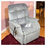 BLUE GOLDEN POWER LIFT RECLINE CHAIR | Dimensions: h. 41 x w. 37 x d. 34 in