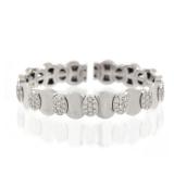 DIAMOND CLUSTER & 18K WHITE GOLD BRACELET