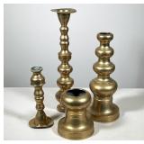 #19 (4pc) BRASS BALUSTER CANDLESTICKS | Set of four turned brass candlesticks in graduated baluster 