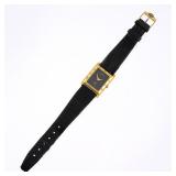 GUCCI 4200M GOLD-PLATED RECTANGULAR QUARTZ WRISTWATCH | Rectangular gold-tone case with engraved Rom