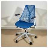 YVES BÉHAR FOR HERMAN MILLER SAYL BLUE MESH BACK TASK CHAIR (4 of 4) | Blue elastomeric grid suspens