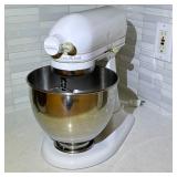 KITCHENAID ARTISAN 325W TILT-HEAD STAND MIXER, WHITE | White KitchenAid Artisan tilt-head stand mixe