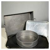 ASSORTED BAKEWARE: SPRINGFORM PAN, ALUMINUM SHEET PAN, RECTANGULAR ROASTING PAN WITH HANDLES, GRIDDL