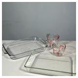 (4pc) ANCHOR GLASS RECTANGULAR BAKE PAN WITH TWO PYREX MEASURING CUPS (SET) | Set includes two clear