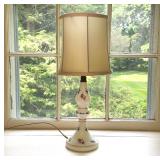 PORCELAIN TABLE LAMP WITH FLORAL MOTIF AND GILT ACCENTS