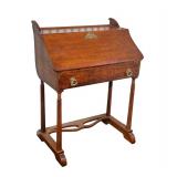 AMERICAN QUARTER-SAWN OAK DROP-FRONT DESK