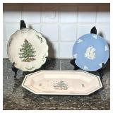 SPODE AND WEDGWOOD CHRISTMAS THEMED CERAMIC PLATES AND PLATTER