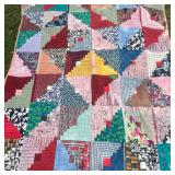 LOG CABIN PATTERN FOLK ART HANDMADE QUILT WITH SATIN BACKING