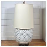 CHINESE STYLE PIERCED CERAMIC TABLE LAMP